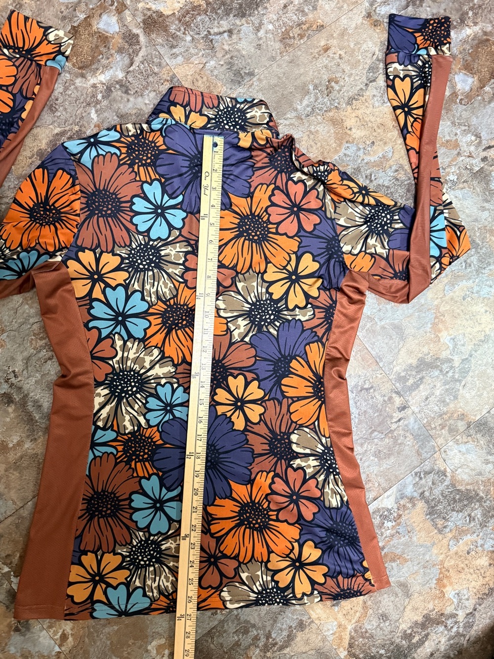 New Equestrian Harvest Bloom sun shirt - Picture 6 of 7